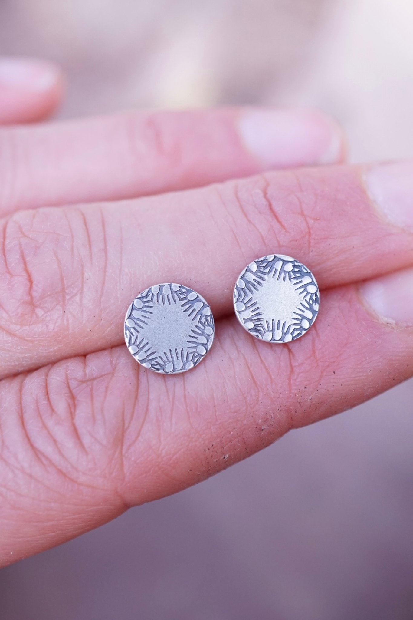 round stamped studs - Lumenrose