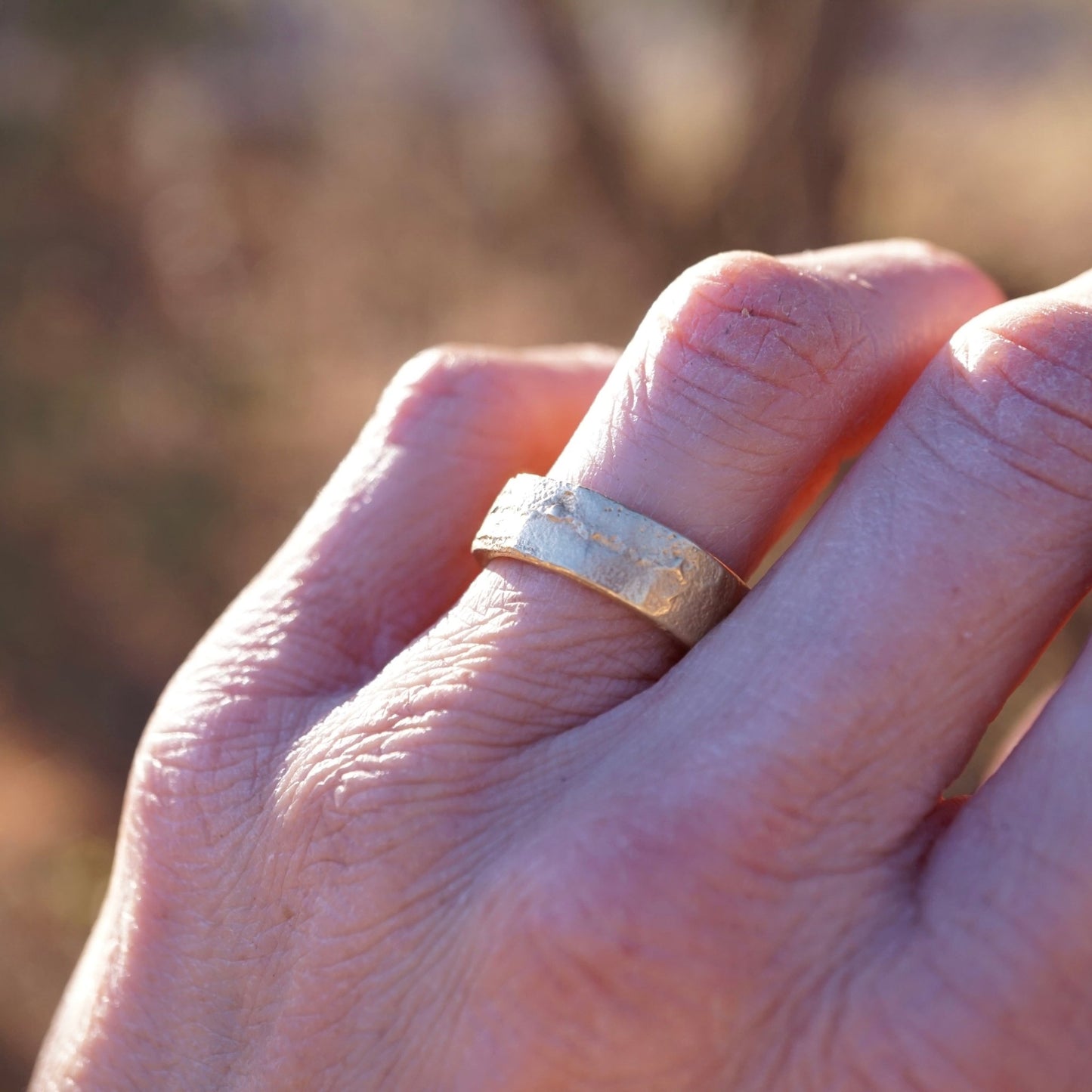 the rugged grace ring in 18k GOLD - Lumenrose