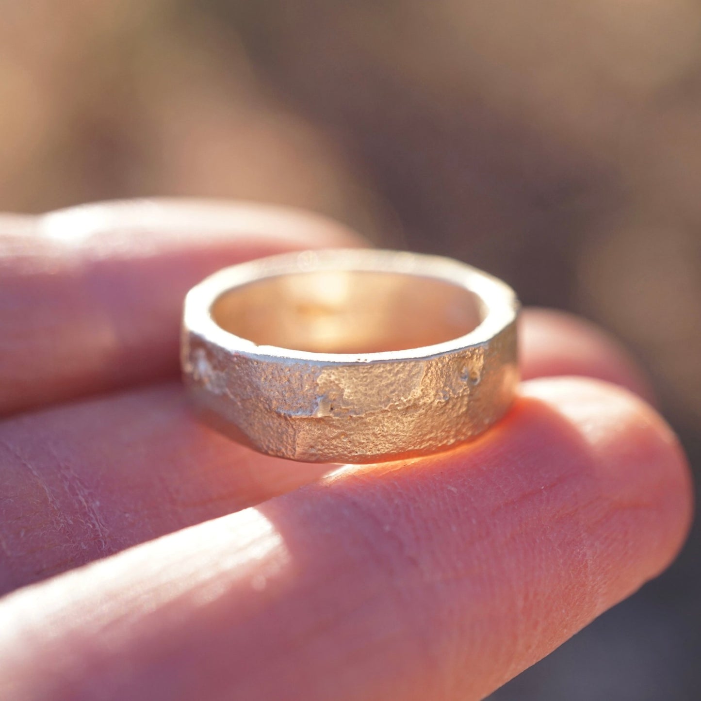the rugged grace ring in 18k GOLD - Lumenrose