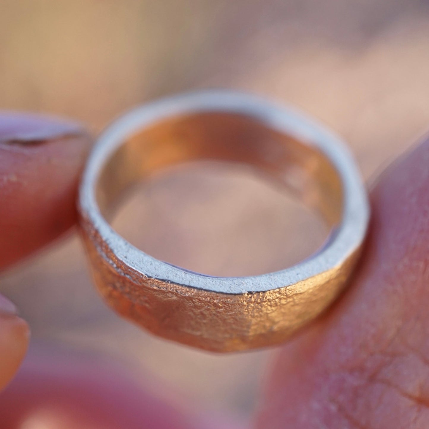 the rugged grace ring in 18k GOLD - Lumenrose