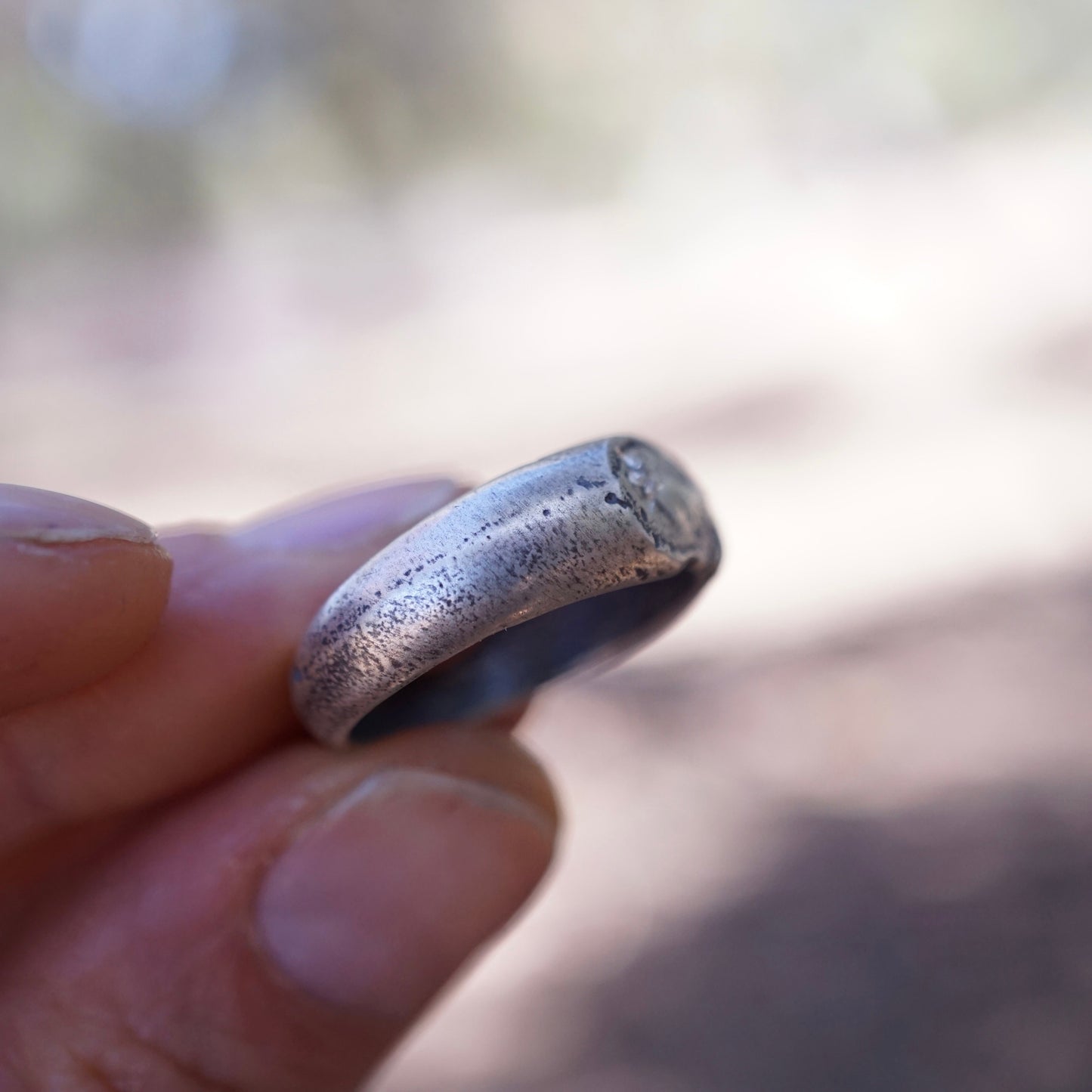 the texture ring with pale green sapphire - size 7 - Lumenrose
