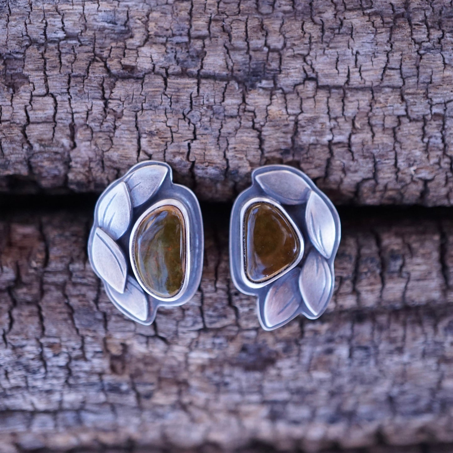 FALLEN LEAVES studs - Lumenrose