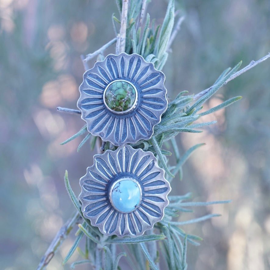 full bloom flower rings - size 7.25 & 8 - Lumenrose