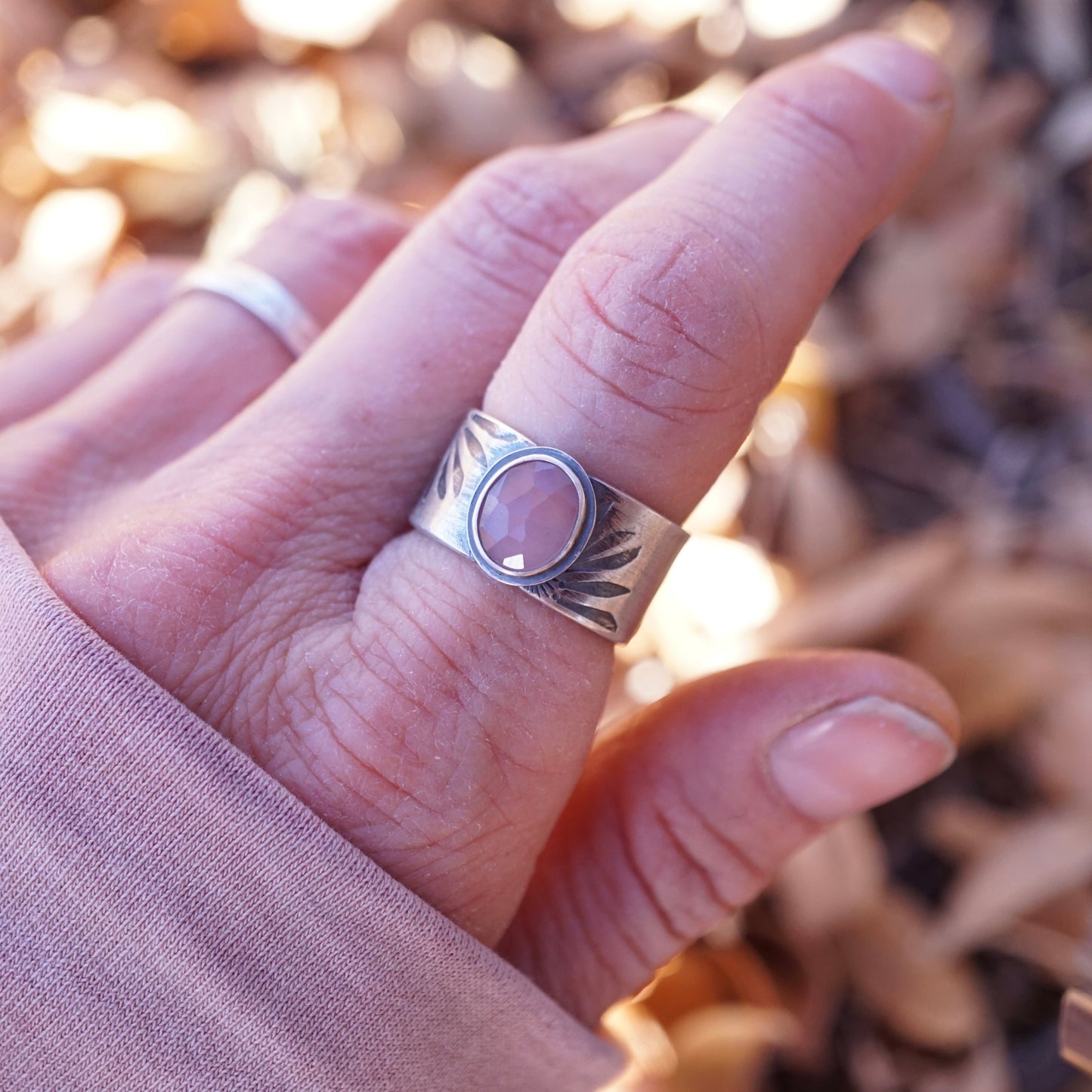 guava quartz floral ring - size 7 - Lumenrose