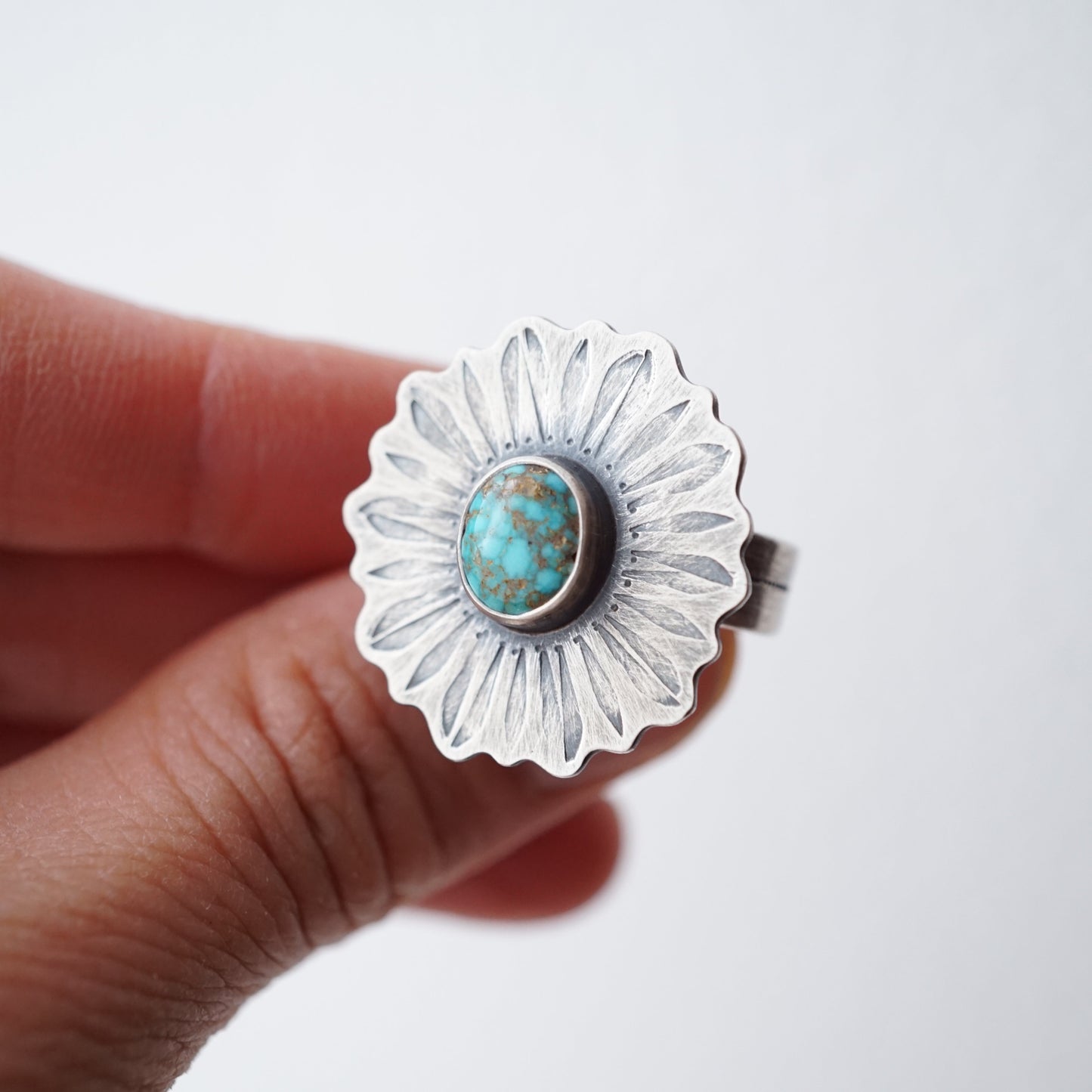 kingman turquoise flower petal ring - size 7 - Lumenrose