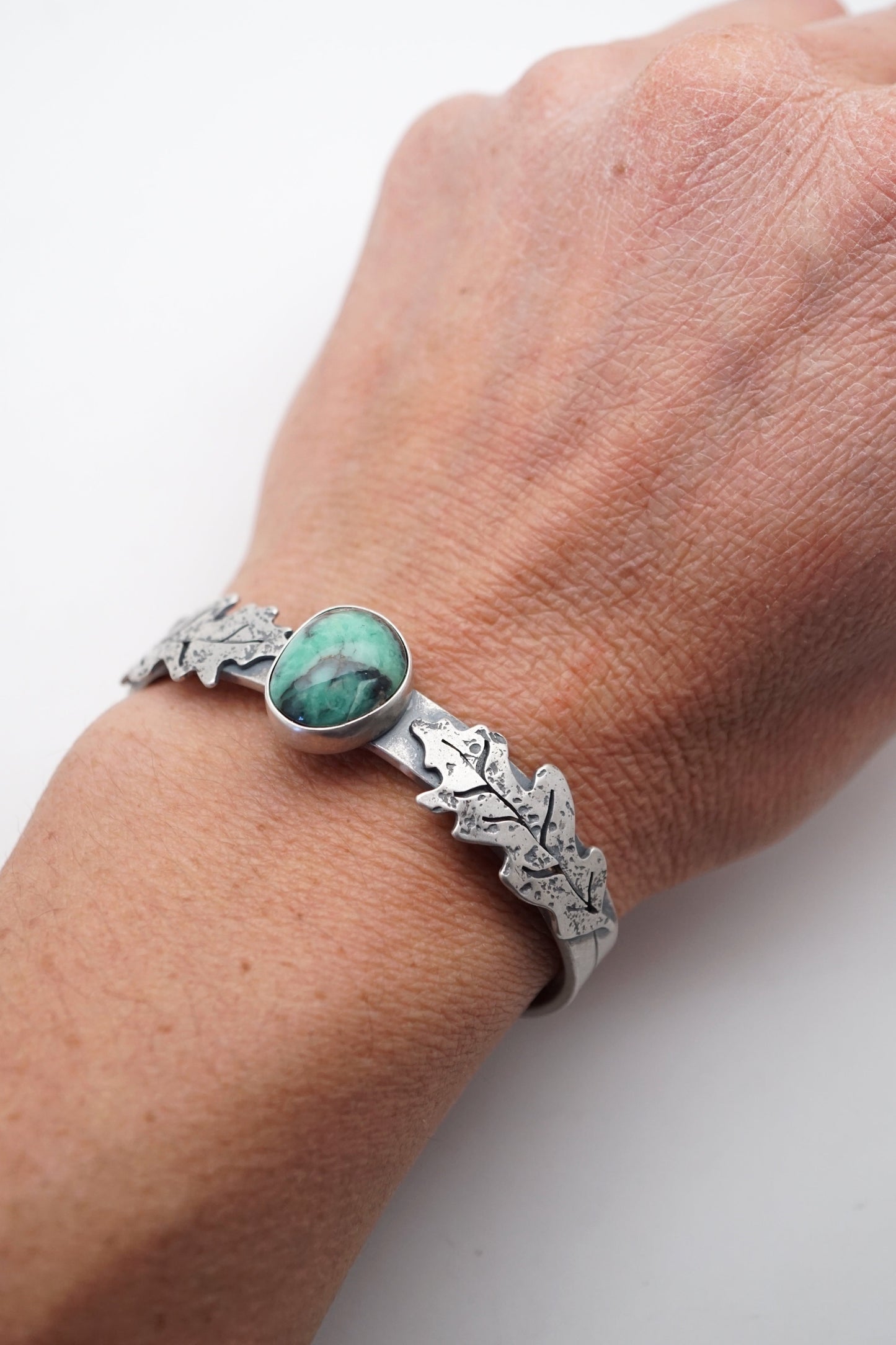 new lander chalcosiderite oak leaf cuff - xs/s - Lumenrose