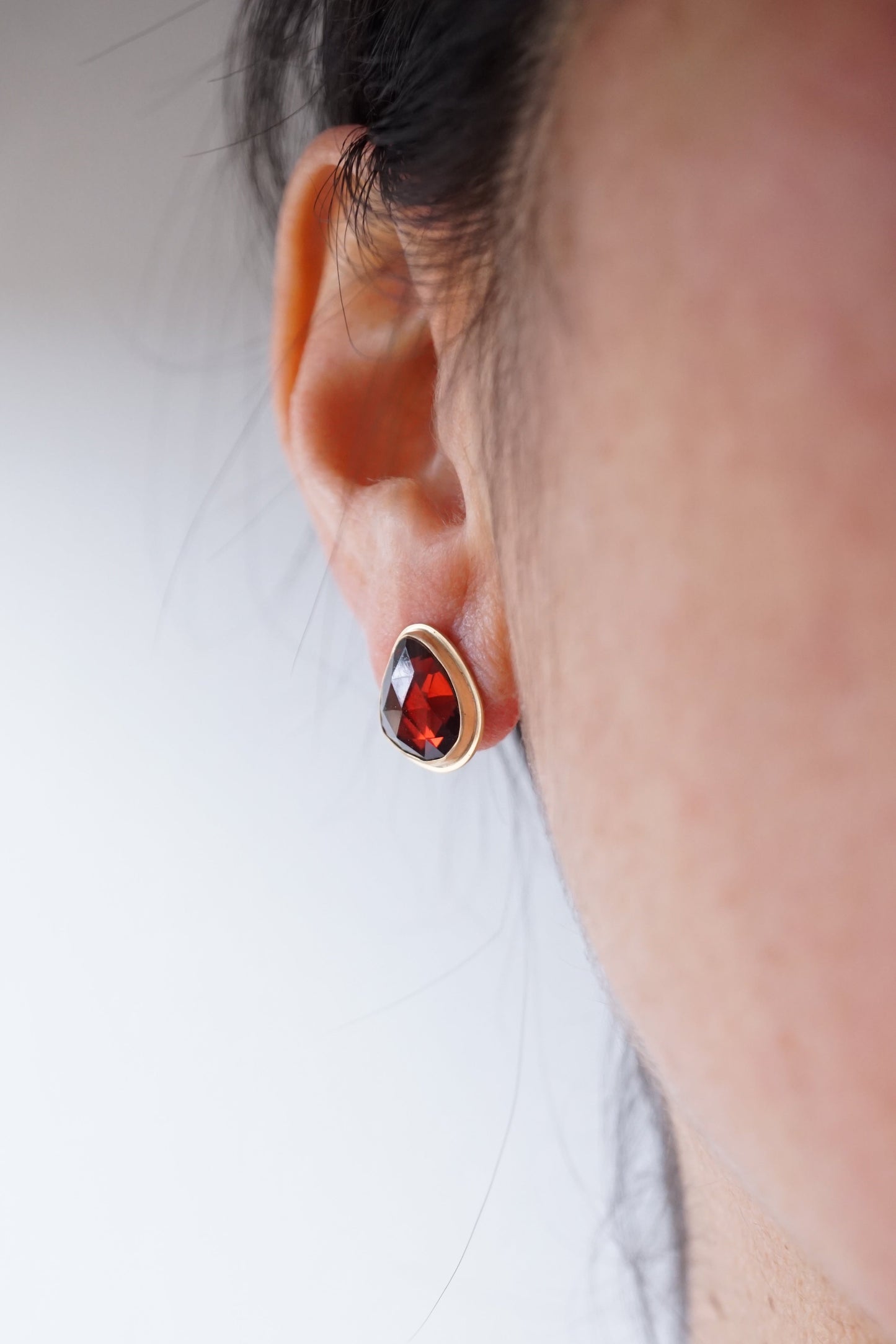 rosecut garnet studs in 14k goldfill - Lumenrose