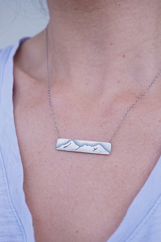A necklace for the mountains - Lumenrose