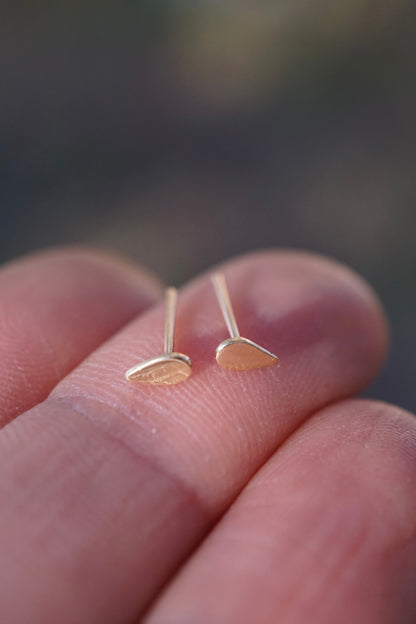 14k gold teeny teardrop studs