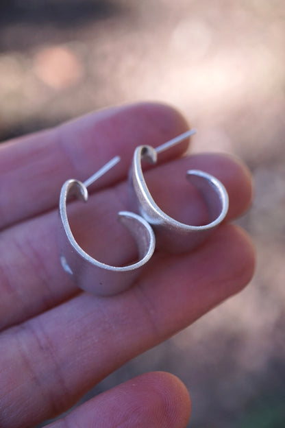 shorty chubby heart hoops