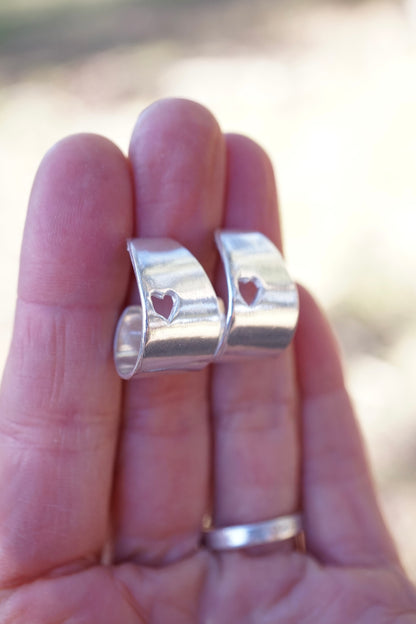 shorty chubby heart hoops