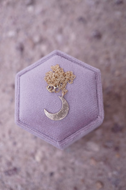 solid 14k gold crescent moon necklace