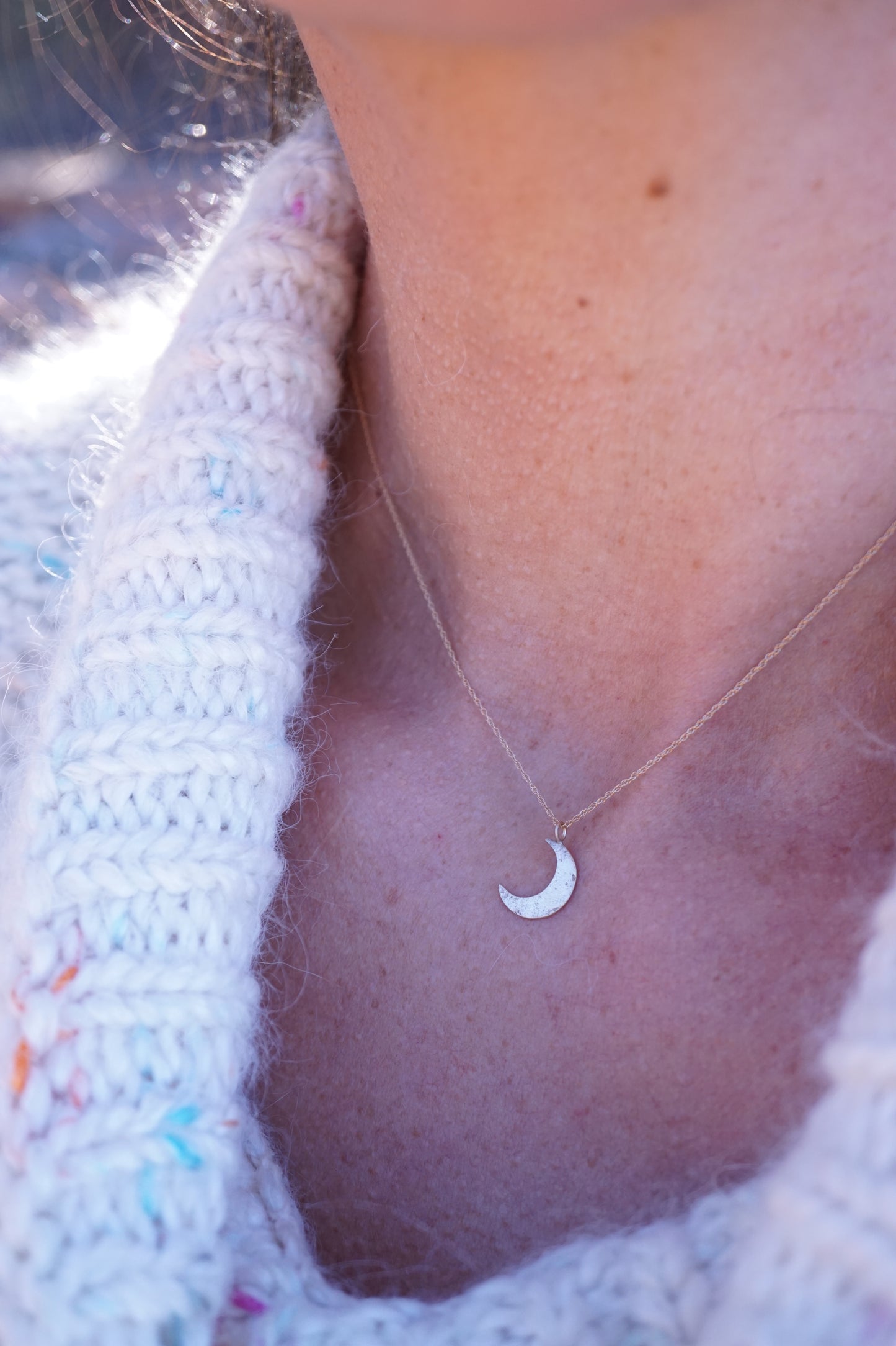 solid 14k gold crescent moon necklace