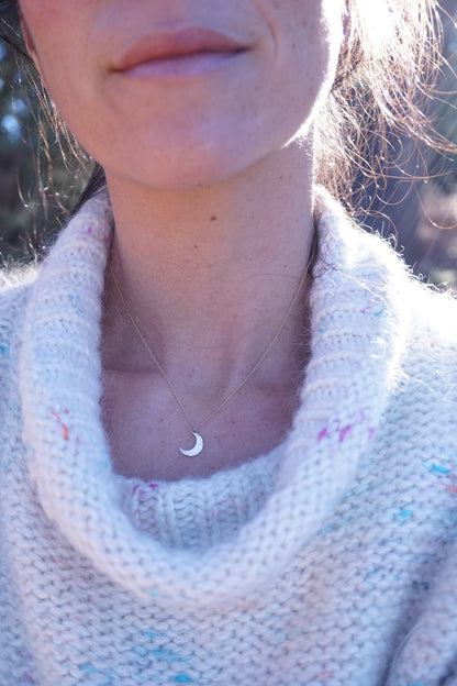 solid 14k gold crescent moon necklace