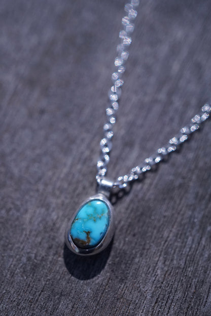 teeny kingman turquoise necklace