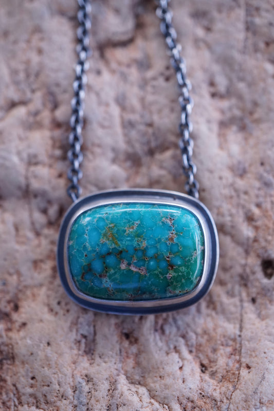 oblong patagonia turquoise necklace
