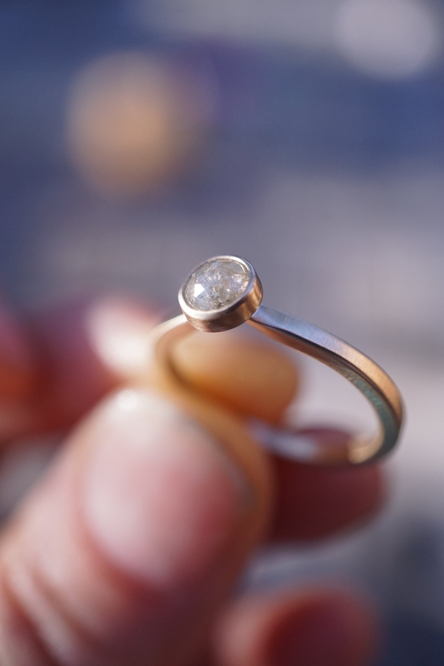 slender 14k salt and pepper diamond ring - size 5.75