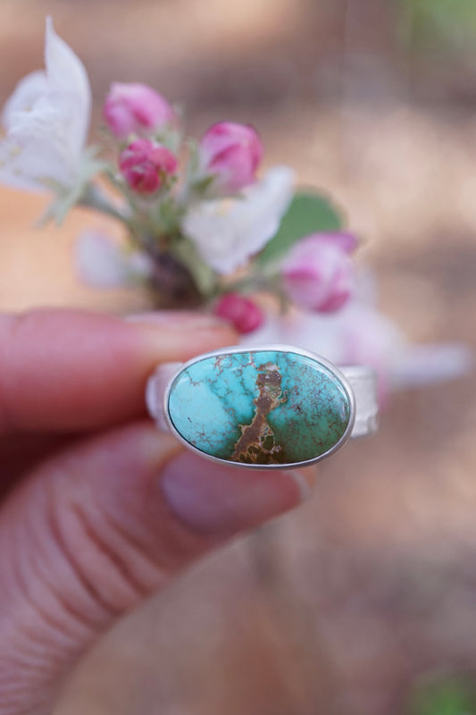 royston turquoise oval ring with free form sandcast band - size 10