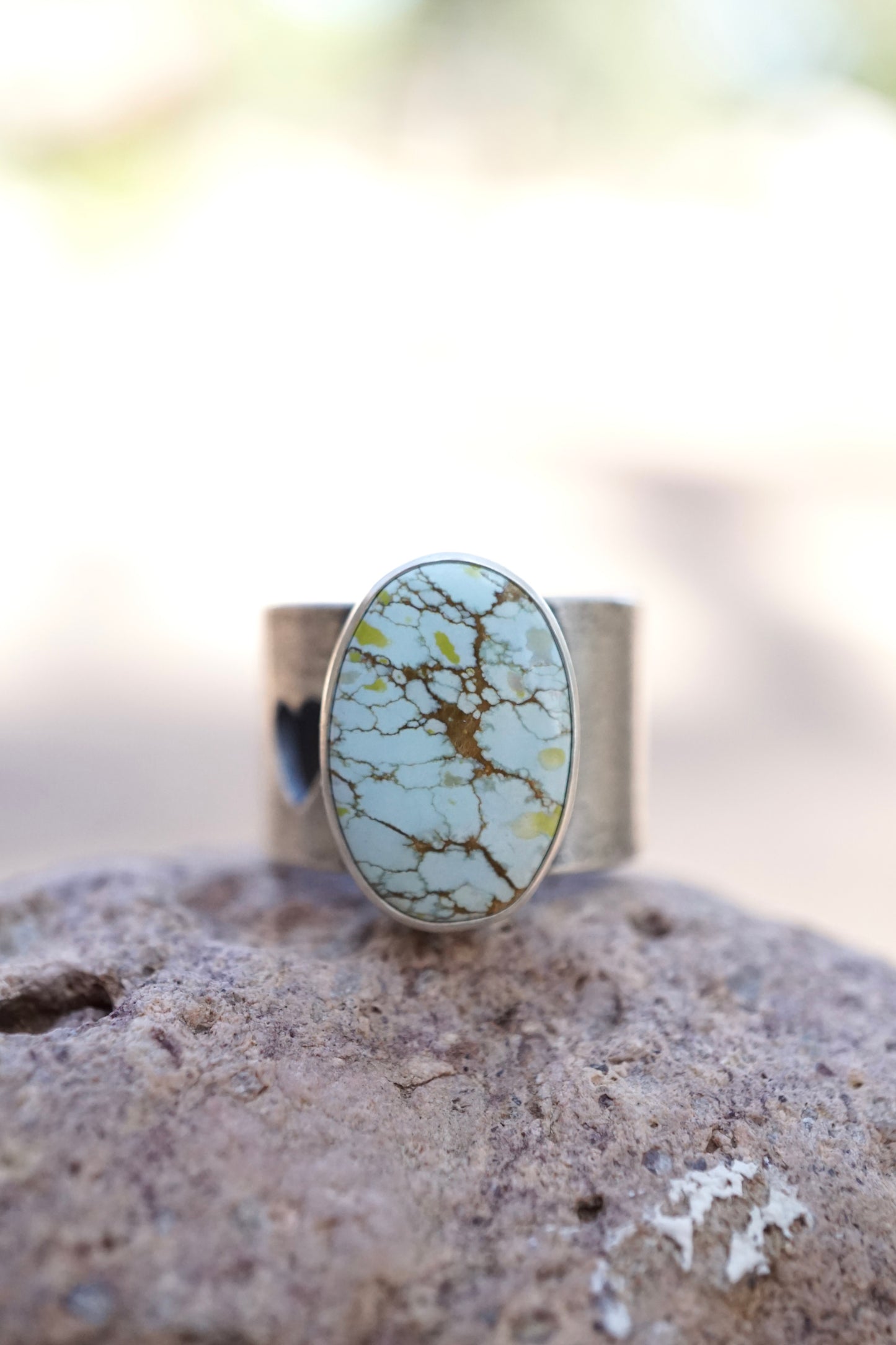 sandhill turquoise ring with 🤍 band - 5.25