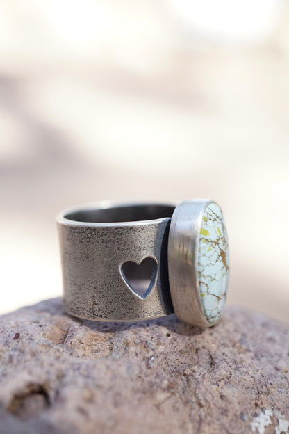 sandhill turquoise ring with 🤍 band - 5.25