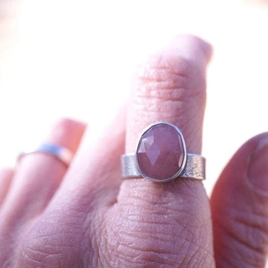 rustic guava quartz ring - size 7.5/7.75 - Lumenrose