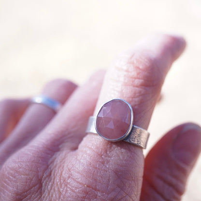 rustic guava quartz ring - size 7.5/7.75 - Lumenrose