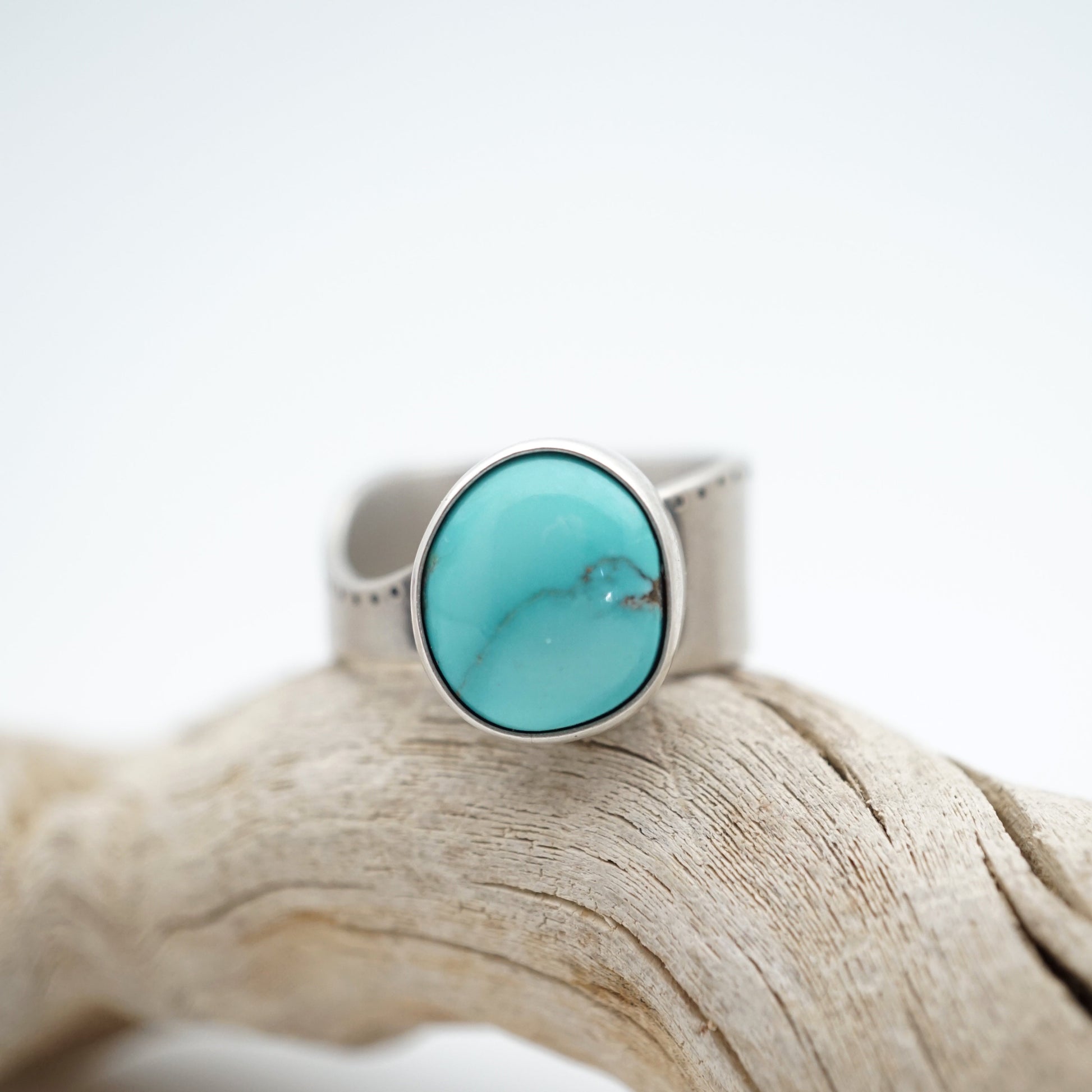 sierra nevada turquoise ring with free form band - size 5 - Lumenrose