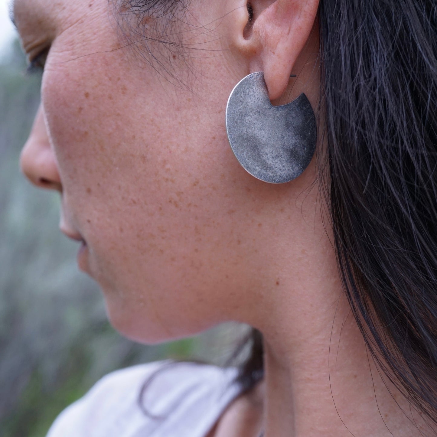 silver circle earrings - bigger - Lumenrose