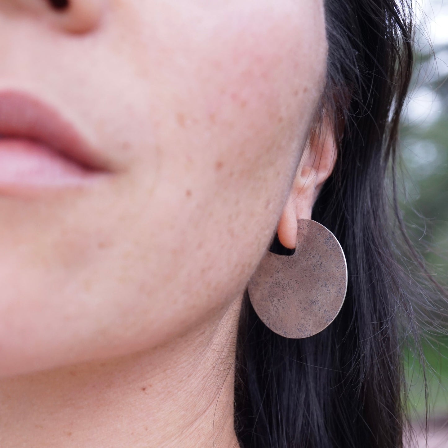 silver circle earrings - bigger - Lumenrose