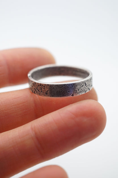 textured ring band - size 13 - Lumenrose